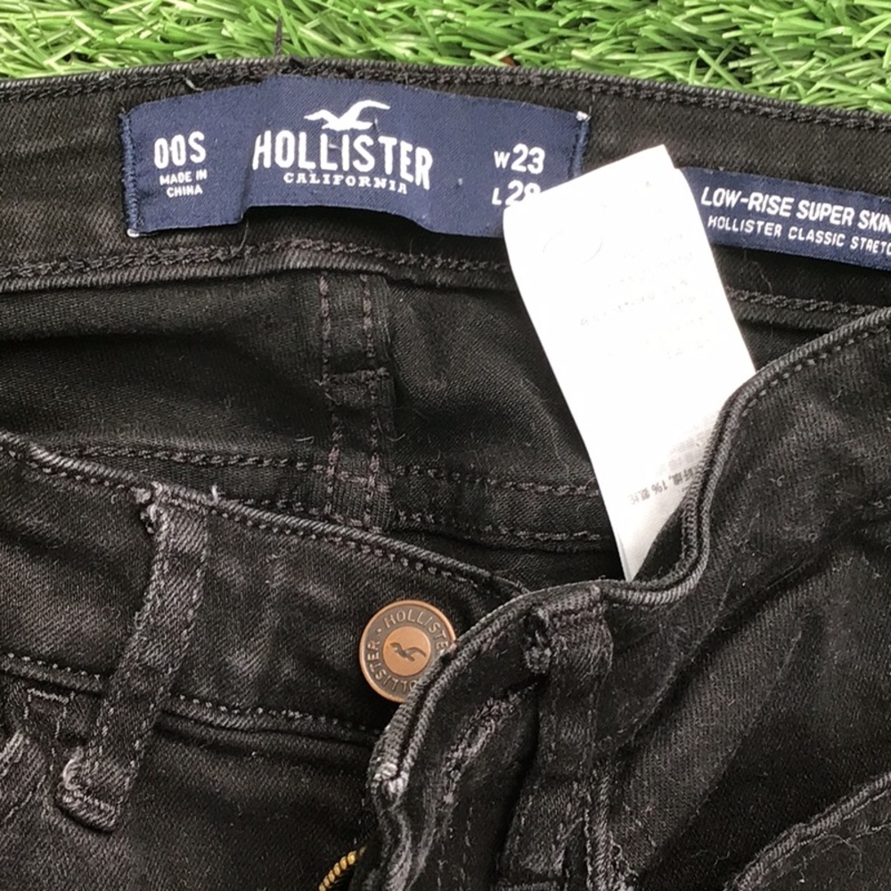 Women’s Hollister jeans